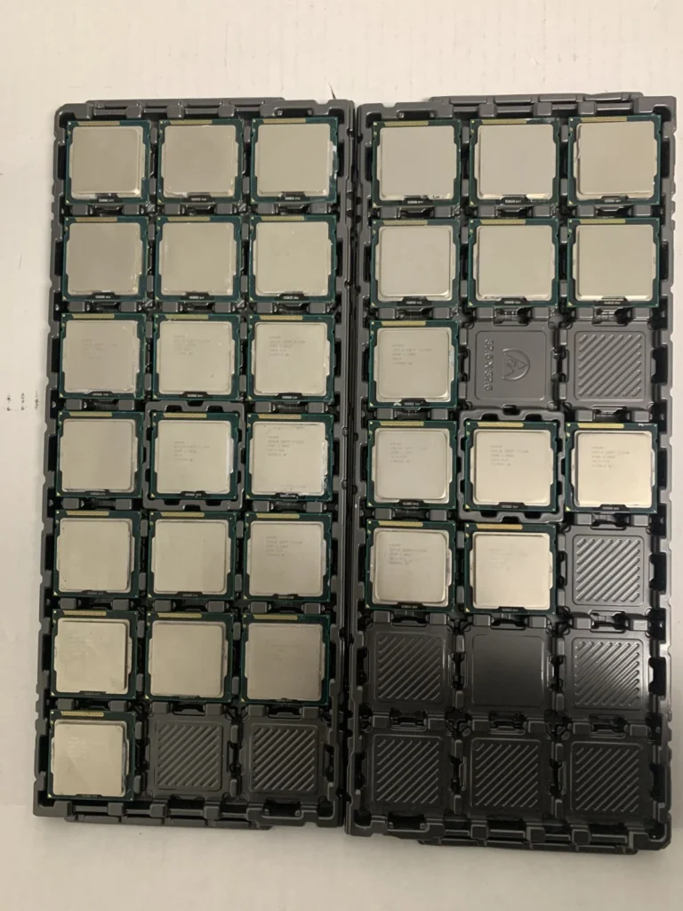 Lot of 31 Intel Core i3, i5, & i7 2nd Generation CPUs rose essential oil
